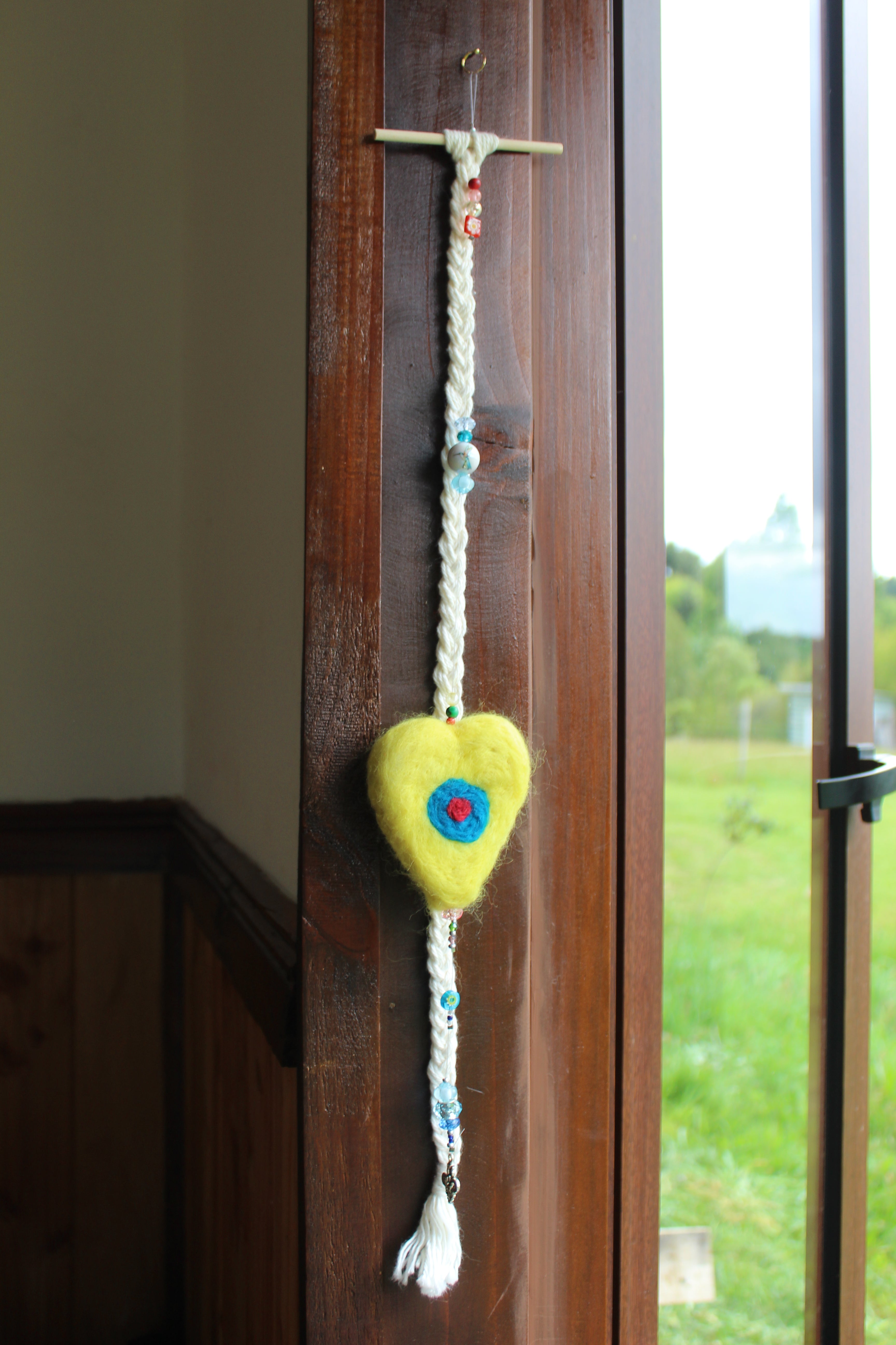 CORAZON AMARILLO COLORES PRIMARIOS